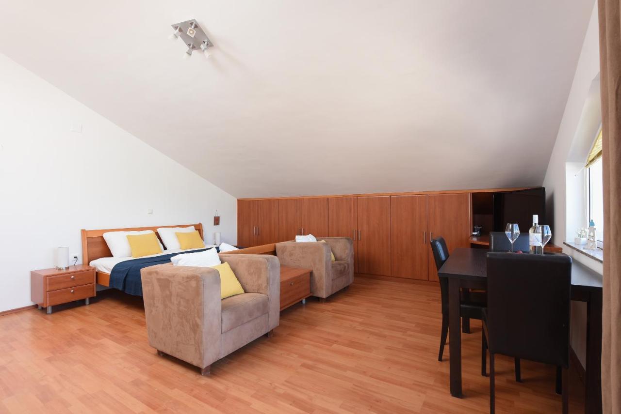 Sunset Beach Suites Kožino Esterno foto